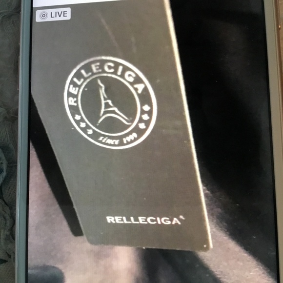 Shapely black bathing suit - Picture 4 of 4